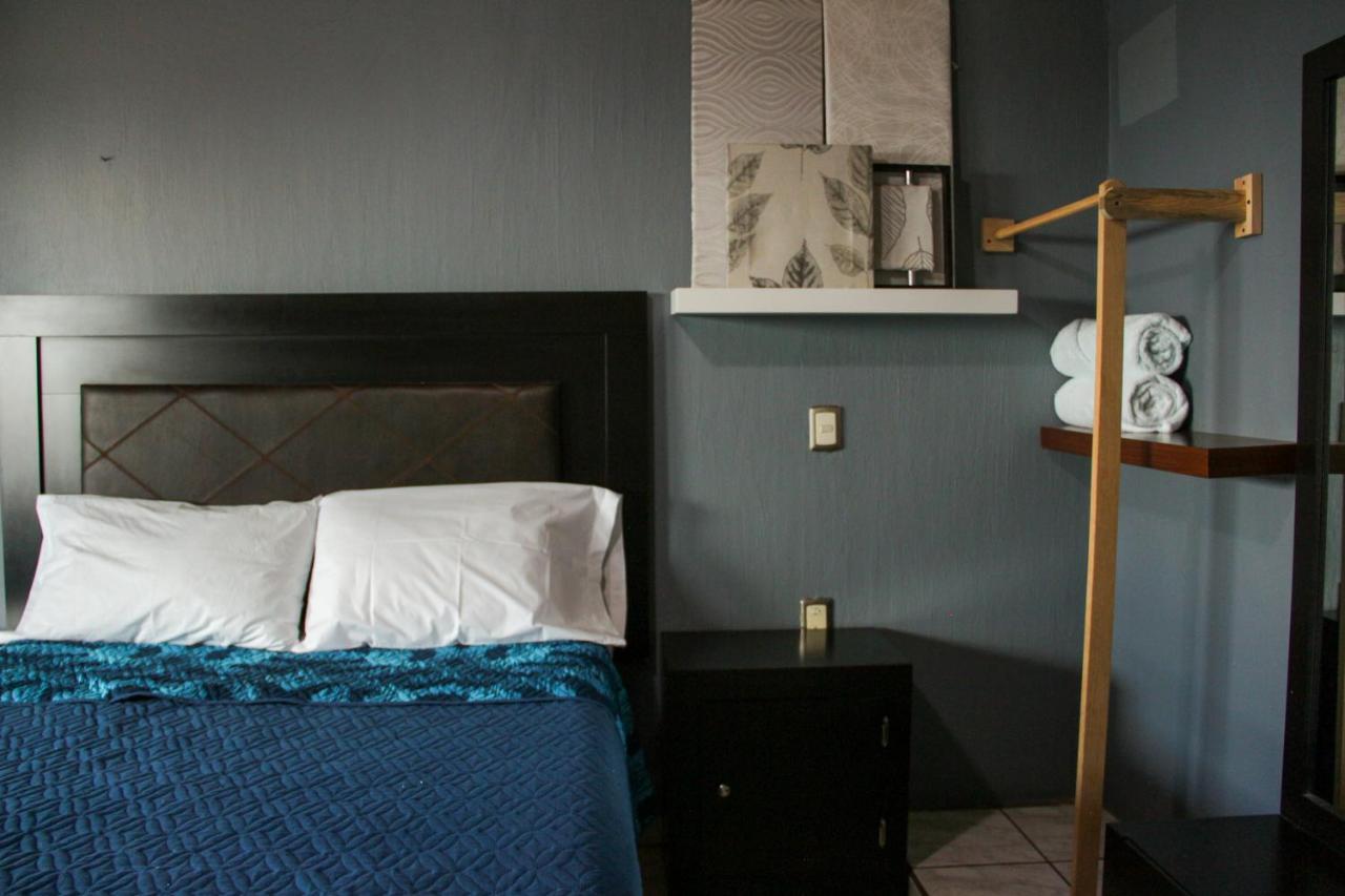 Hotel Boutique Charlotte Arandas Luaran gambar