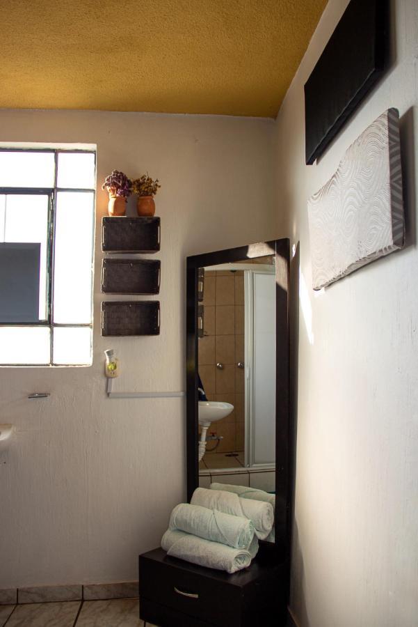 Hotel Boutique Charlotte Arandas Luaran gambar