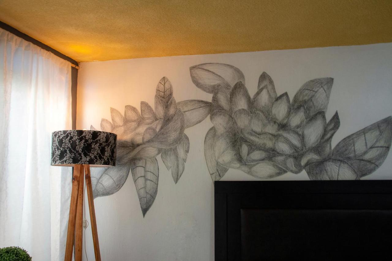Hotel Boutique Charlotte Arandas Luaran gambar
