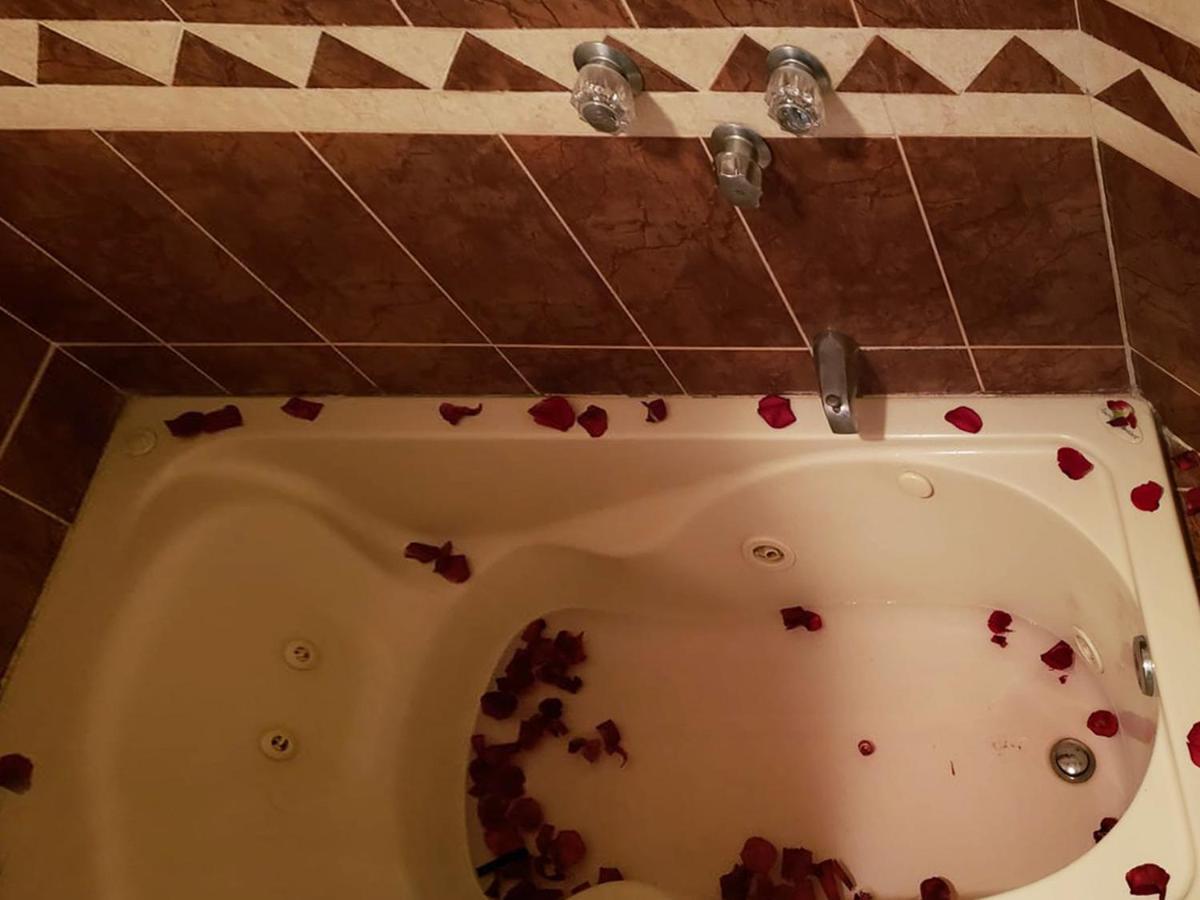 Hotel Boutique Charlotte Arandas Luaran gambar