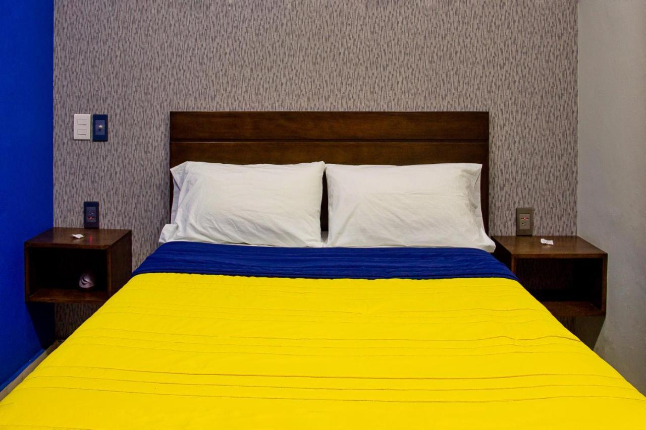 Hotel Boutique Charlotte Arandas Luaran gambar