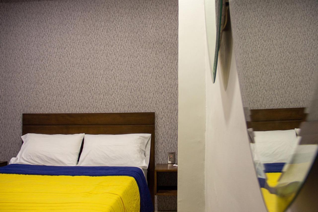 Hotel Boutique Charlotte Arandas Luaran gambar